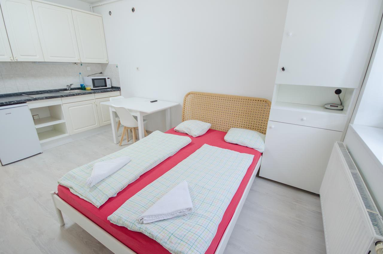 Apartment Trzaska With Free Parking Любляна Экстерьер фото